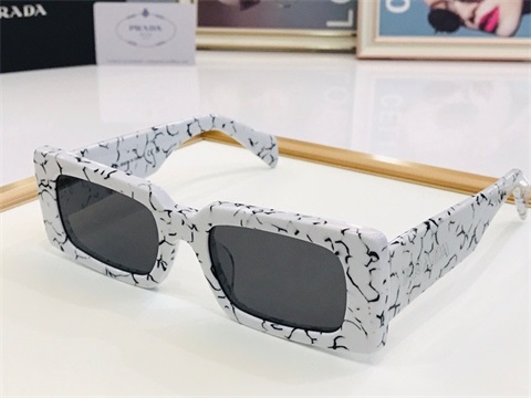 prada sunglass-090